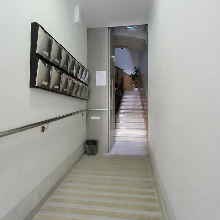 Monumental Eixample Terrace Apartment Barcelona